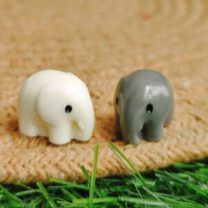 Tiny Safari Elephants Set