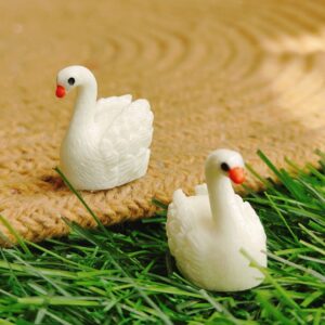 Tiny Pond Duck Miniature Set