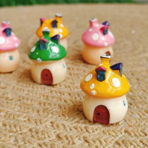 Tiny Cottage Miniature Set